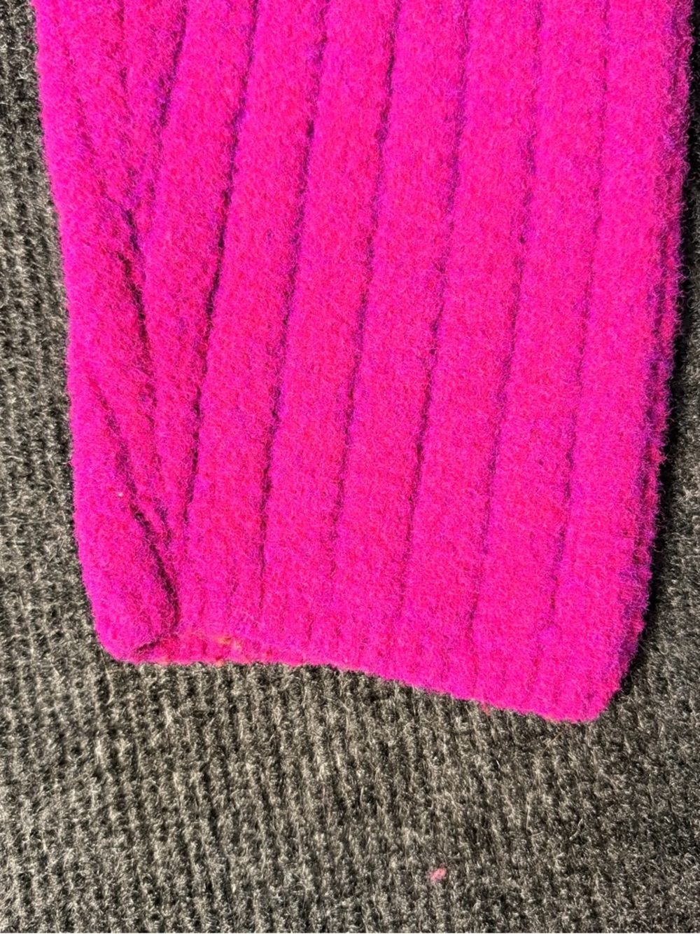 Express Hot Pink Ribbed Mock Neck Sweater - Picture 4 of 8